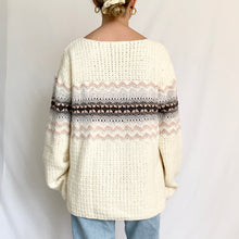 Load image into Gallery viewer, Chunky Knit Nordic Style 1990s Sweater (L)