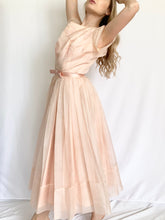 Load image into Gallery viewer, 1950s Pink Organza Belted Bow Pleated Party Dress (XS-S)