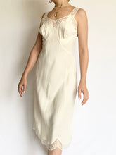 Load image into Gallery viewer, 1950's Bow Lace Trim Slip Dress (XS)