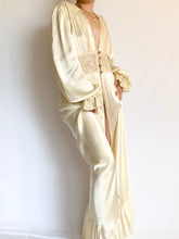 Load image into Gallery viewer, 1930s Silk Pearl Ruffle Poet Sleeve Dressing Gown (S-M)