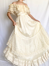 Load image into Gallery viewer, Vintage 1970s Gunne Sax Renaissance Romance Bridal Gown (XS)
