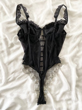 Load image into Gallery viewer, 1997 Victoria's Secret Black & White Embroidered Teddy (38B)