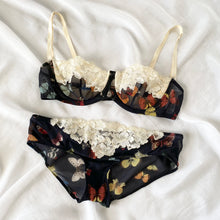 Load image into Gallery viewer, Dolce & Gabbana Silk Butterfly Set (34B)