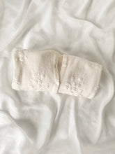 Load image into Gallery viewer, Cream Cashmere Wool Blend Bouquet Cardigan (XL)