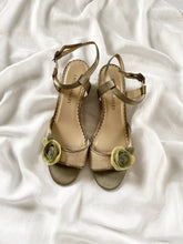 Load image into Gallery viewer, Sage Green Vintage Laura Ashley Rose Jute Wedges (8)