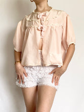 Load image into Gallery viewer, Antique Pink Silky 1940s Bed Jacket (XS-M)