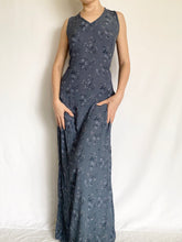 Load image into Gallery viewer, Blue Roses 1990s Dress (8)
