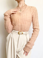 Load image into Gallery viewer, Peach 1950s Mohair V-Neck Cable Knit Sweater (XS)