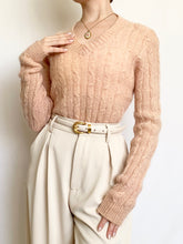 Load image into Gallery viewer, Peach 1950s Mohair V-Neck Cable Knit Sweater (XS)