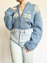 Load image into Gallery viewer, Chunky Pure Wool Snowflake Cardigan