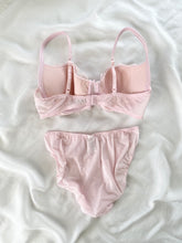 Load image into Gallery viewer, Pretty Pink Bra & Panty Set (36C, L)