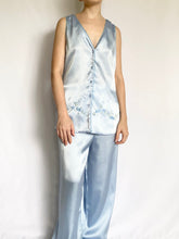 Load image into Gallery viewer, Silky Blue Oscar De La Renta Pajama Set (S/M)