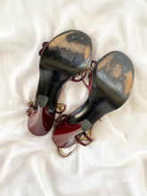 Load image into Gallery viewer, 1990s Dolce & Gabbana Flower Open Toe Pumps (6)