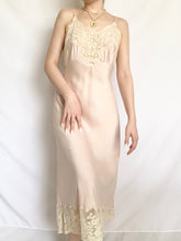 Load image into Gallery viewer, Powder Pink 1940s Pure Silk Bias Cut Gown (XS)