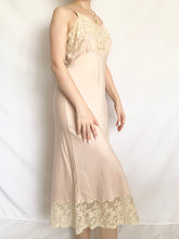 Load image into Gallery viewer, Powder Pink 1940s Pure Silk Bias Cut Gown (XS)