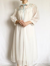 Load image into Gallery viewer, Blue Bow 50s Peignoir and Nightgown Set (S-M)