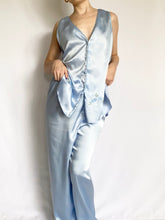 Load image into Gallery viewer, Silky Blue Oscar De La Renta Pajama Set (S/M)