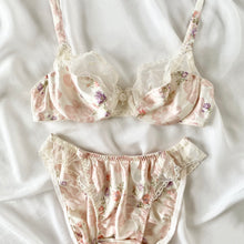 Load image into Gallery viewer, Vintage Valentino Floral Bra and Panty Set (34B)