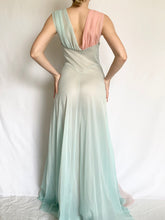 Load image into Gallery viewer, Barbie Swan Lake 1950s Bicolor Nylon Gown (S)