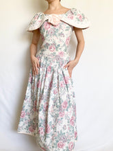 Load image into Gallery viewer, Floral Cotton 1980s Gunne Sax Party Dress (S)