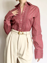 Load image into Gallery viewer, Mauve Floral Pinstripe Blouse (L)