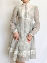 Load image into Gallery viewer, 1970s Gunne Sax Ditzy Floral Victorian Inspired Prairie Dress (XXS)
