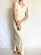 Load image into Gallery viewer, 1980s Victoria’s Secret Rosette Slip Dress (M)