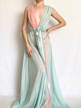 Load image into Gallery viewer, Barbie Swan Lake 1950s Bicolor Nylon Gown (S)