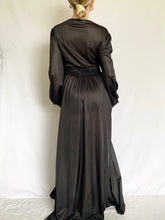 Load image into Gallery viewer, Black 1960s Sheer Peignoir Robe (M)