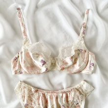 Load image into Gallery viewer, Vintage Valentino Floral Bra and Panty Set (34B)