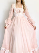 Load image into Gallery viewer, 1970s Gunne Sax Pink Romantic Renaissance Juliet Dress (XS)