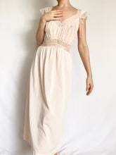 Load image into Gallery viewer, 1950s Delicate Embroidered Flower Slip Dress (M/L)