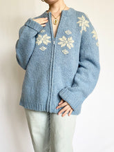 Load image into Gallery viewer, Chunky Pure Wool Snowflake Cardigan