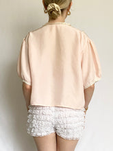 Load image into Gallery viewer, Antique Pink Silky 1940s Bed Jacket (XS-M)