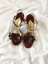 Load image into Gallery viewer, 1990s Dolce & Gabbana Flower Open Toe Pumps (6)
