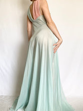 Load image into Gallery viewer, Barbie Swan Lake 1950s Bicolor Nylon Gown (S)