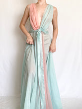 Load image into Gallery viewer, Barbie Swan Lake 1950s Bicolor Nylon Gown (S)