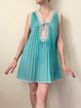 Load image into Gallery viewer, 60s Mod Babydoll Turquoise Blue Lace Trim Pleated Mini (XS/XXS)
