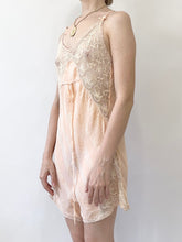 Load image into Gallery viewer, 1920s Peach Silk Step In (S/M)
