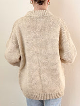Load image into Gallery viewer, 60s Hand Knit Wool Ecuadorian Sweater (M/L)
