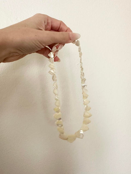 Pearly Seashell Heart Bead Choker Necklace
