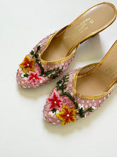 Load image into Gallery viewer, Vintage 1950s Beaded Sequin Kitten Boudoir Mule Slippers (5)
