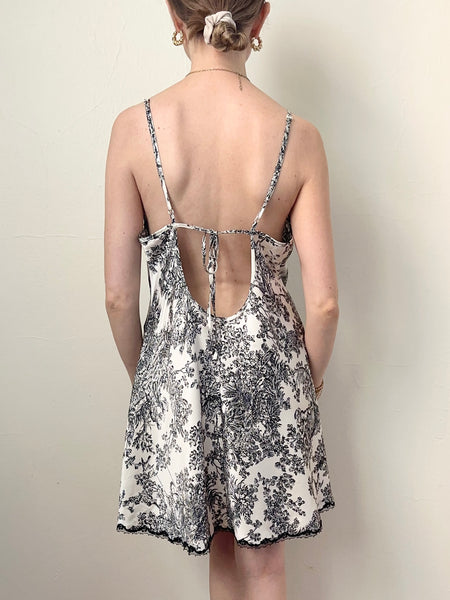 Vintage Victoria’s Secret Toile De Jouy Satin Slip Dress (L)