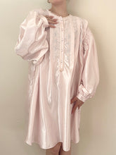 Load image into Gallery viewer, Vintage Pink Satin Embroidered Babydoll Nightgown (S)
