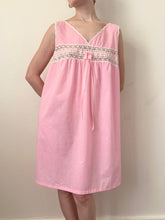 Load image into Gallery viewer, 60s Pink Babydoll Embroidered Cotton Nightgown (M)
