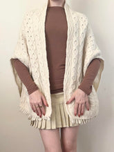 Load image into Gallery viewer, Pure Merino Wool Irish Poncho (OS)
