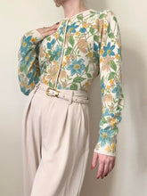 Load image into Gallery viewer, 50s Pastel Floral Soft Dainty Cardigan Sweater (S)
