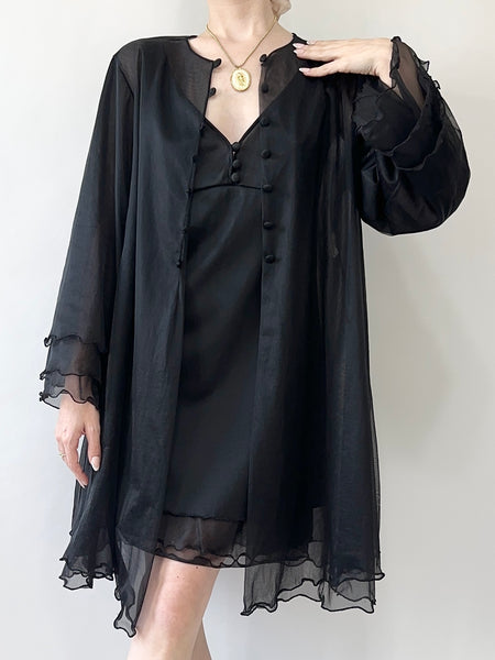 Vampy Black 1960s Button Up Peignoir & Nightgown Set (S/M)