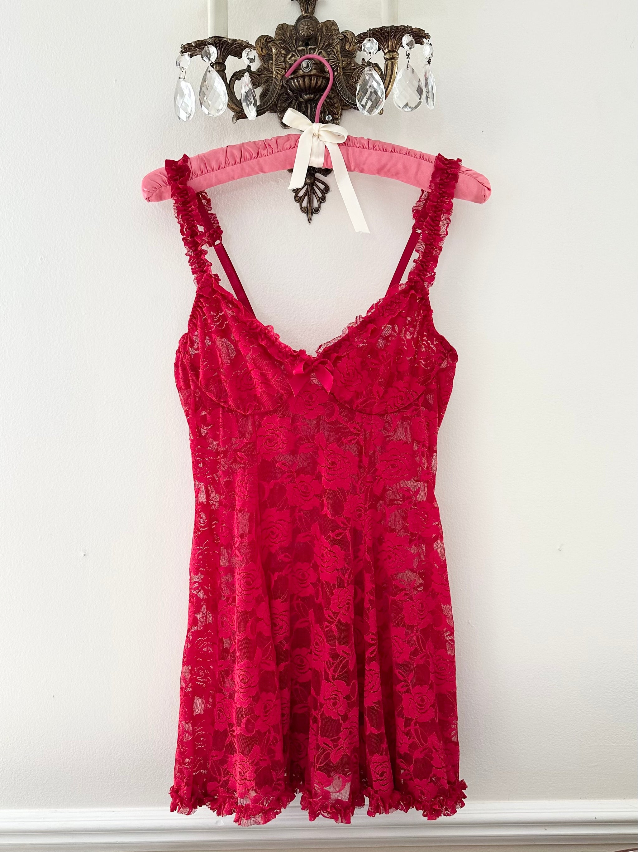 1990s “Mona Rose” Madison Beer Lace Slip Mini Dress (M) – Amethyst Lullabies