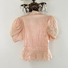 Load image into Gallery viewer, 30s 40s Peach Pink Satin Puff Sleeve Trapunto Quilted Antique Blouse (S)
